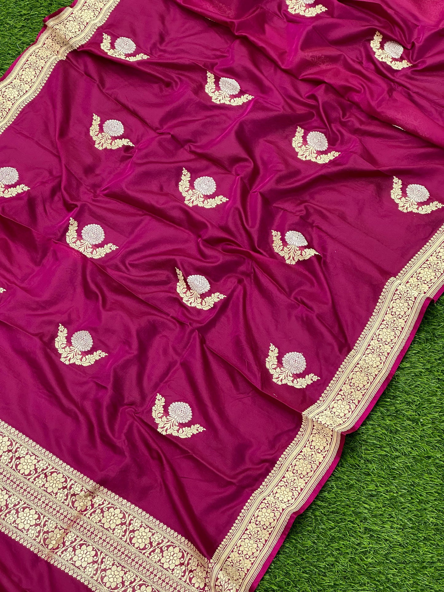 Handloom dupatta by banarasi store