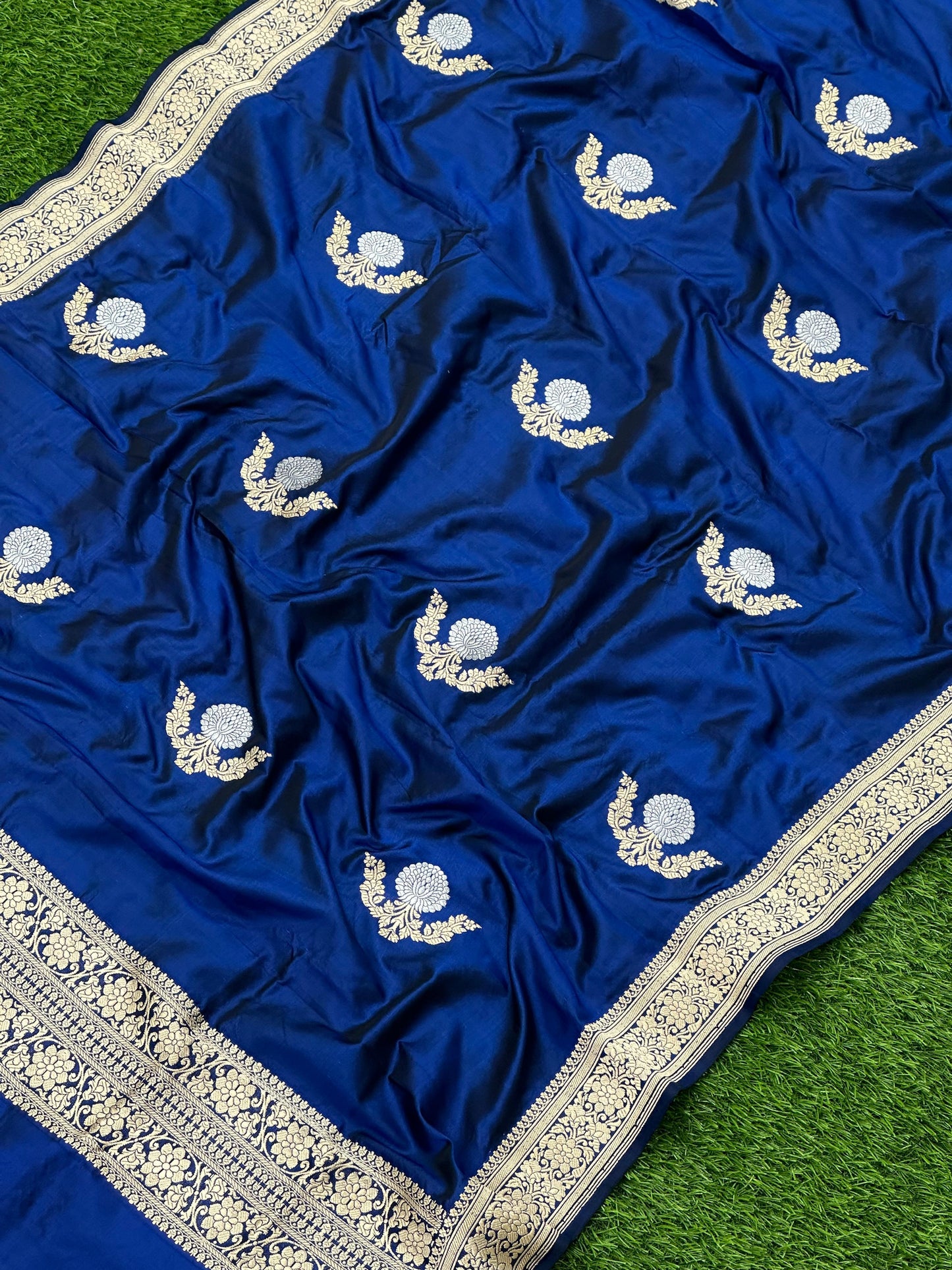 Handloom dupatta by banarasi store