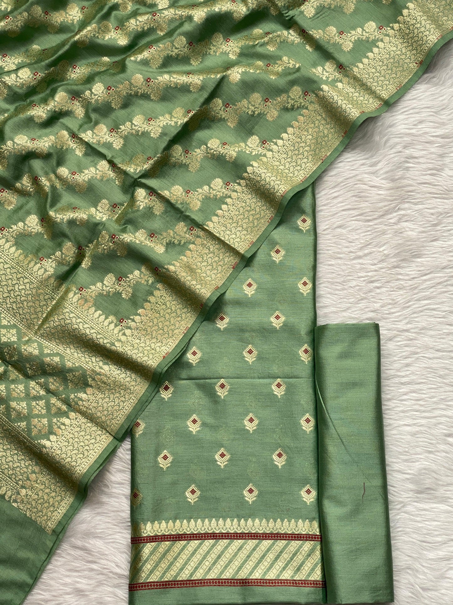 Handloom pure chiniya silk by banarasi store